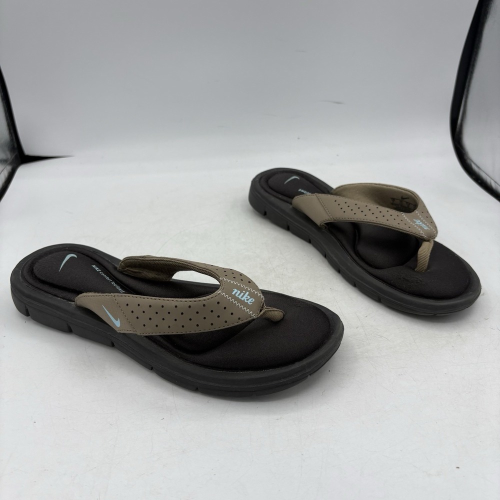 Nike Sandals Womens Size 7 Comfort Footbed Brown Taupe Flip Flops 354925-240